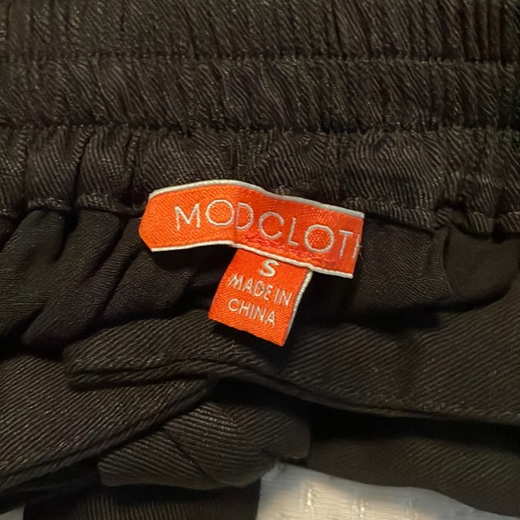 ModCloth MIDI skirt with pockets size small - Picture 2 of 2